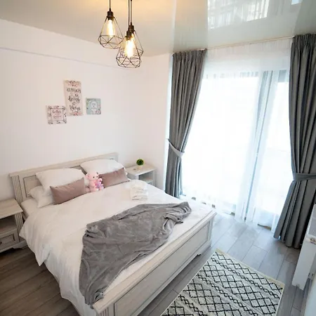 601 B1 Almar Luxury Residence-renting & Free Pool Apartment